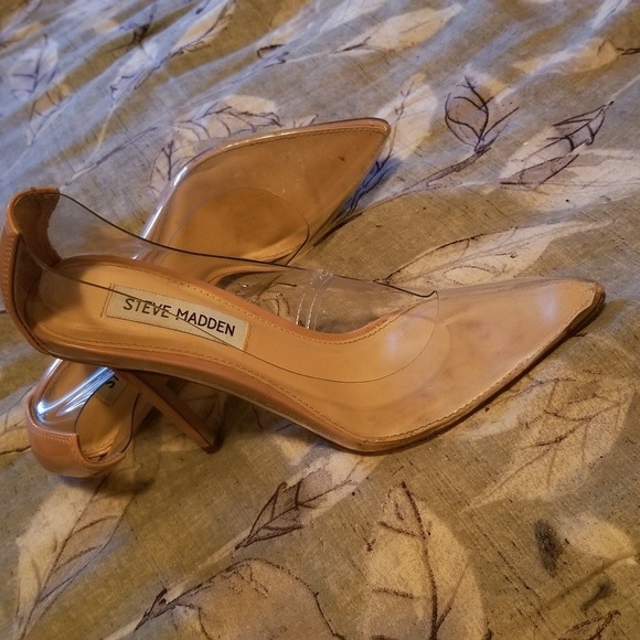 Shoes - Picture 1 of 2